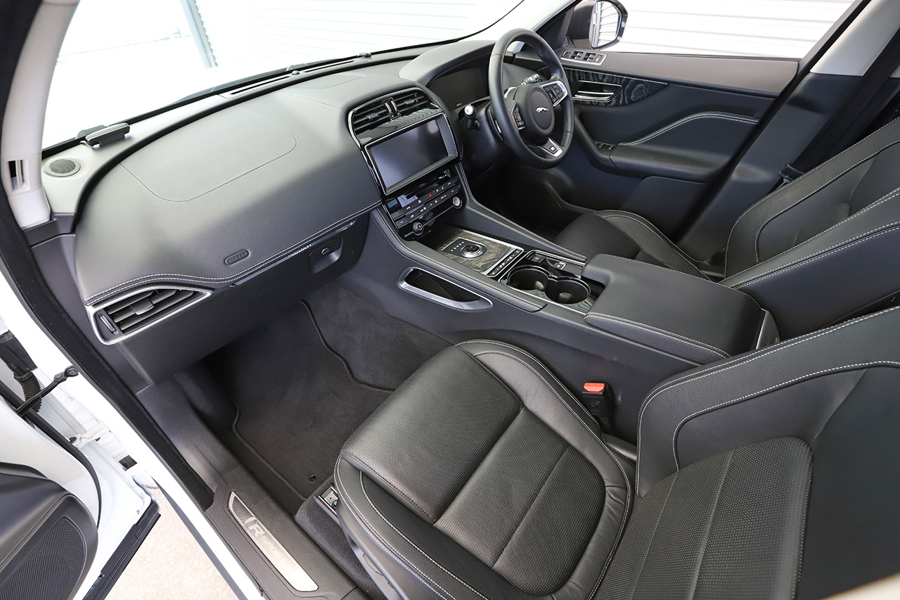 2017 Jaguar F-PACE null