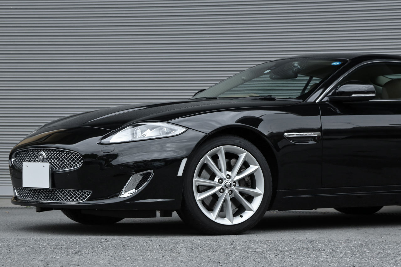 2013 Jaguar XK COUPE null