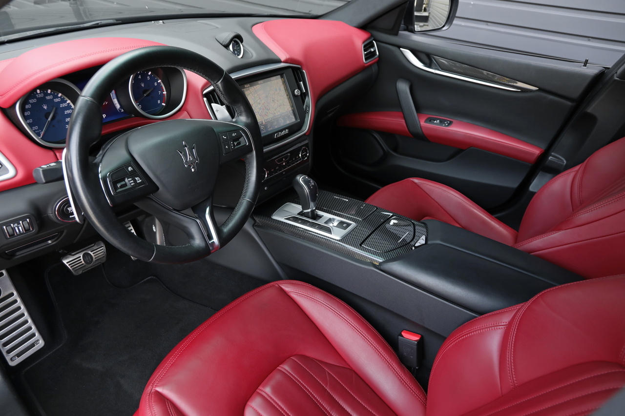 2016 Maserati GHIBLI null