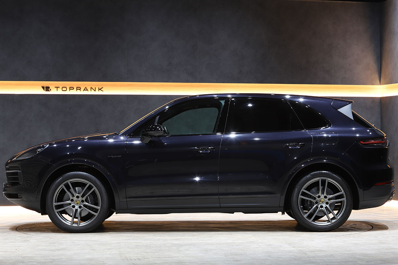 2021 Porsche CAYENNE E- Hybrid