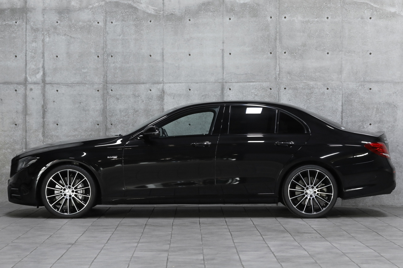 2017 Mercedes-AMG E CLASS null