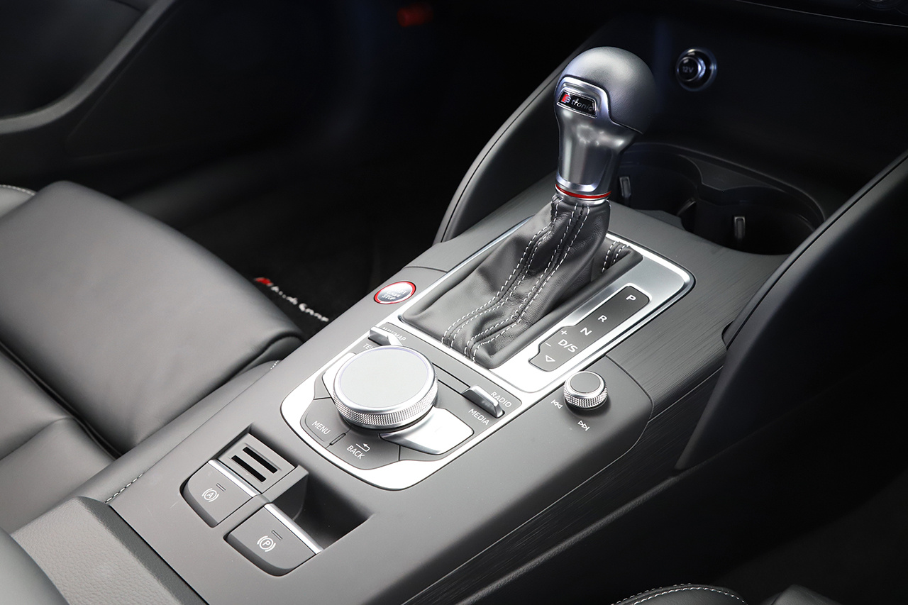 2018 Audi S3 SEDAN null