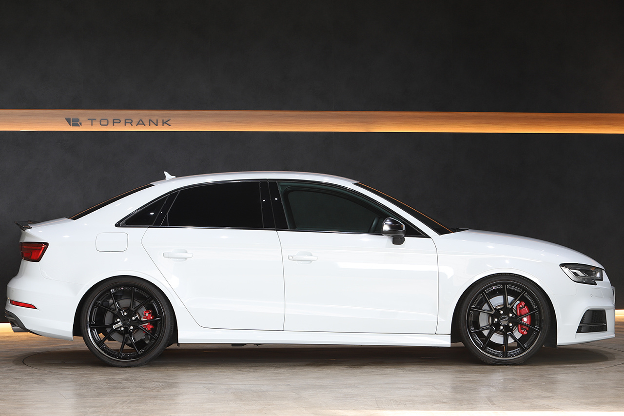 2018 Audi S3 SEDAN null