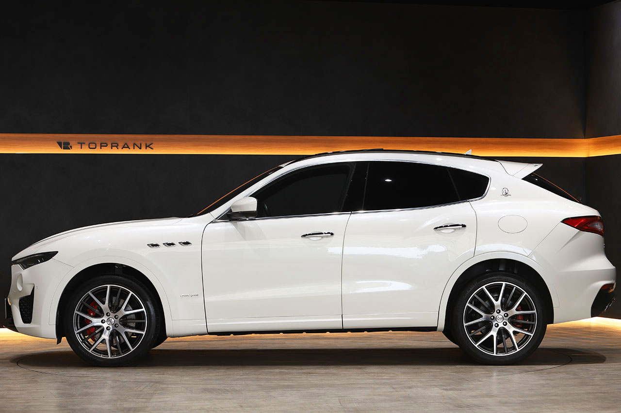 2021 Maserati Levante 