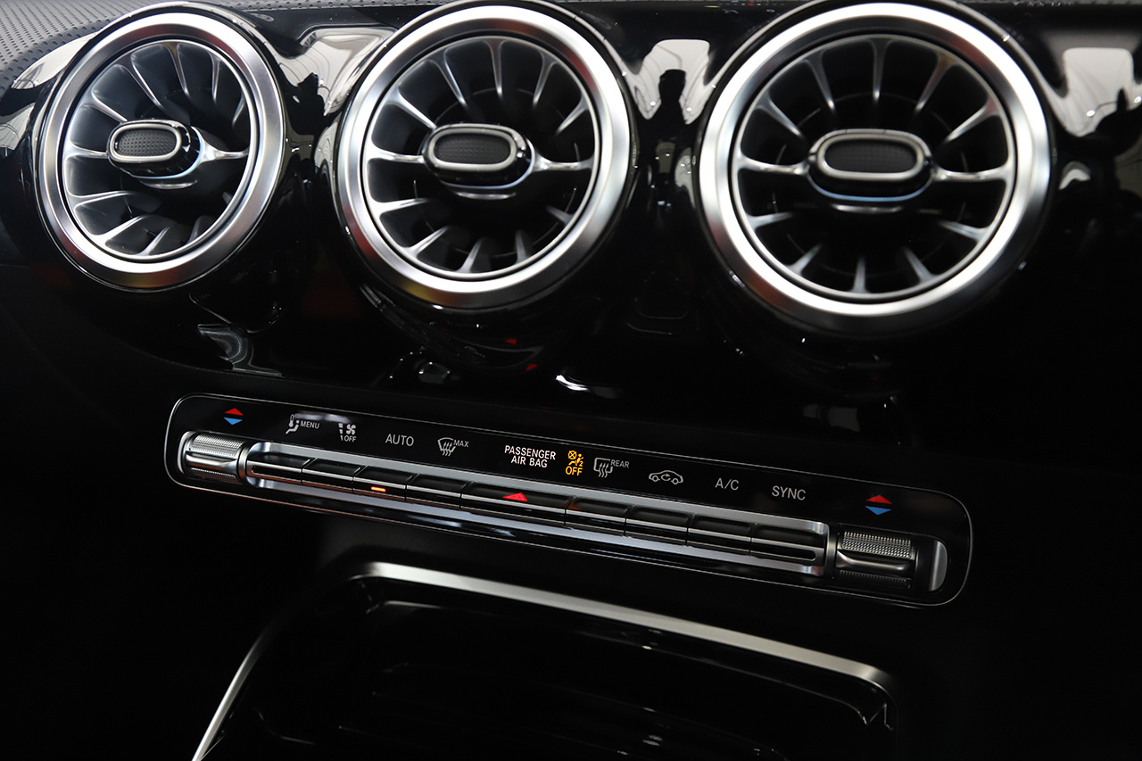2022 Mercedes-Benz A CLASS null