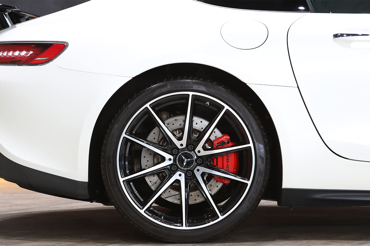 2015 Mercedes-AMG GT 