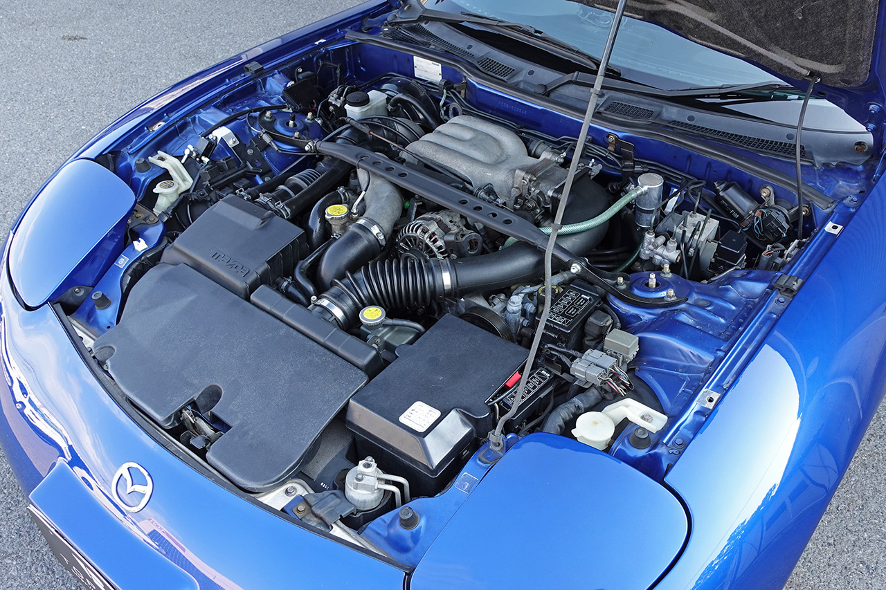 2000 Mazda RX-7 RX-7 TYPE RS, Kakimoto Muffler, TEIN Height Adjustable Coilovers
