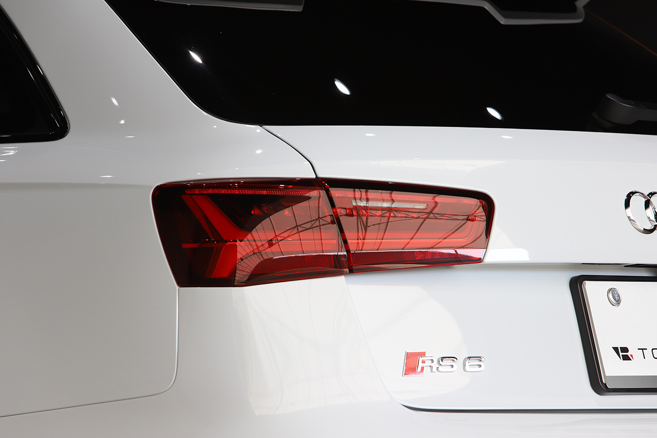 2017 Audi RS6 AVANT 