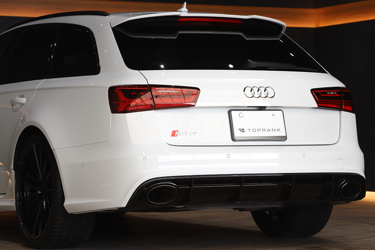2017 Audi RS6 AVANT 