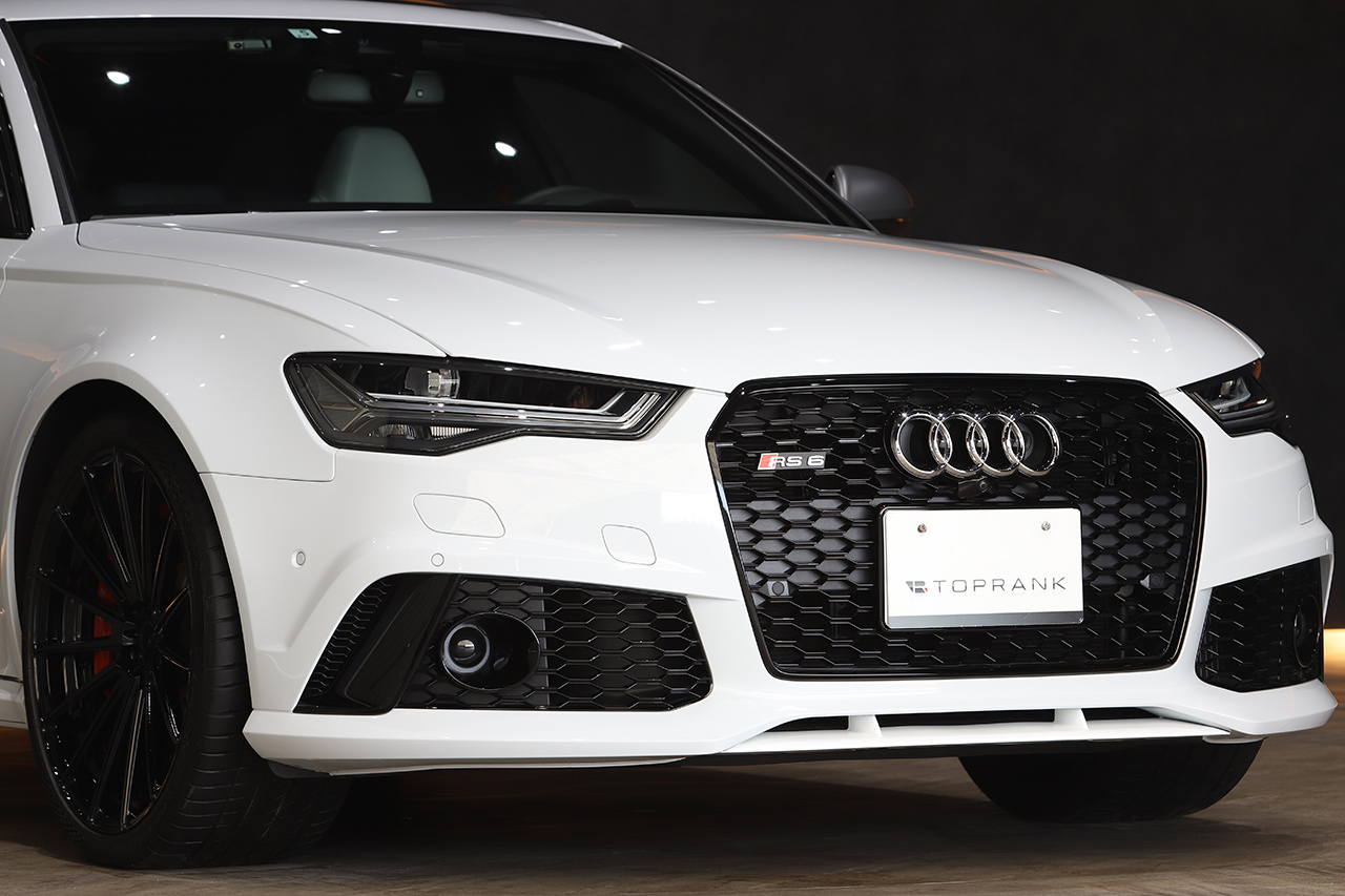 2017 Audi RS6 AVANT 