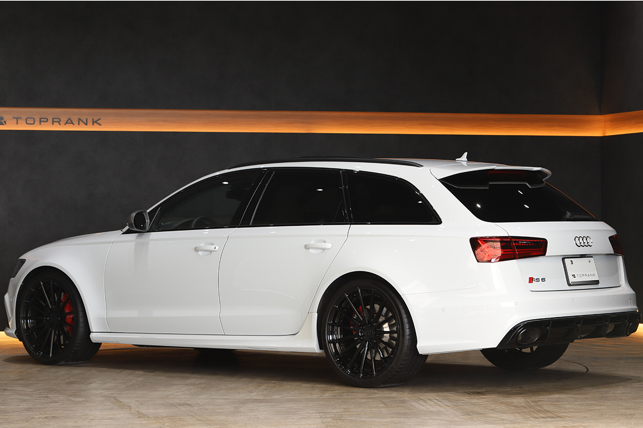 2017 Audi RS6 AVANT 