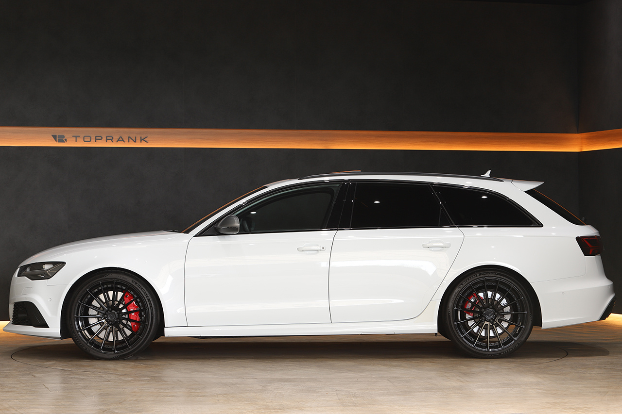 2017 Audi RS6 AVANT 