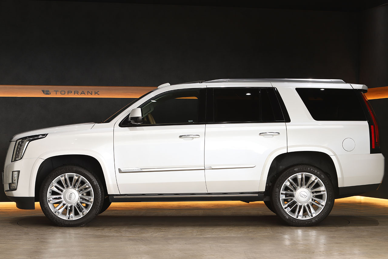 2016 Cadillac ESCALADE 