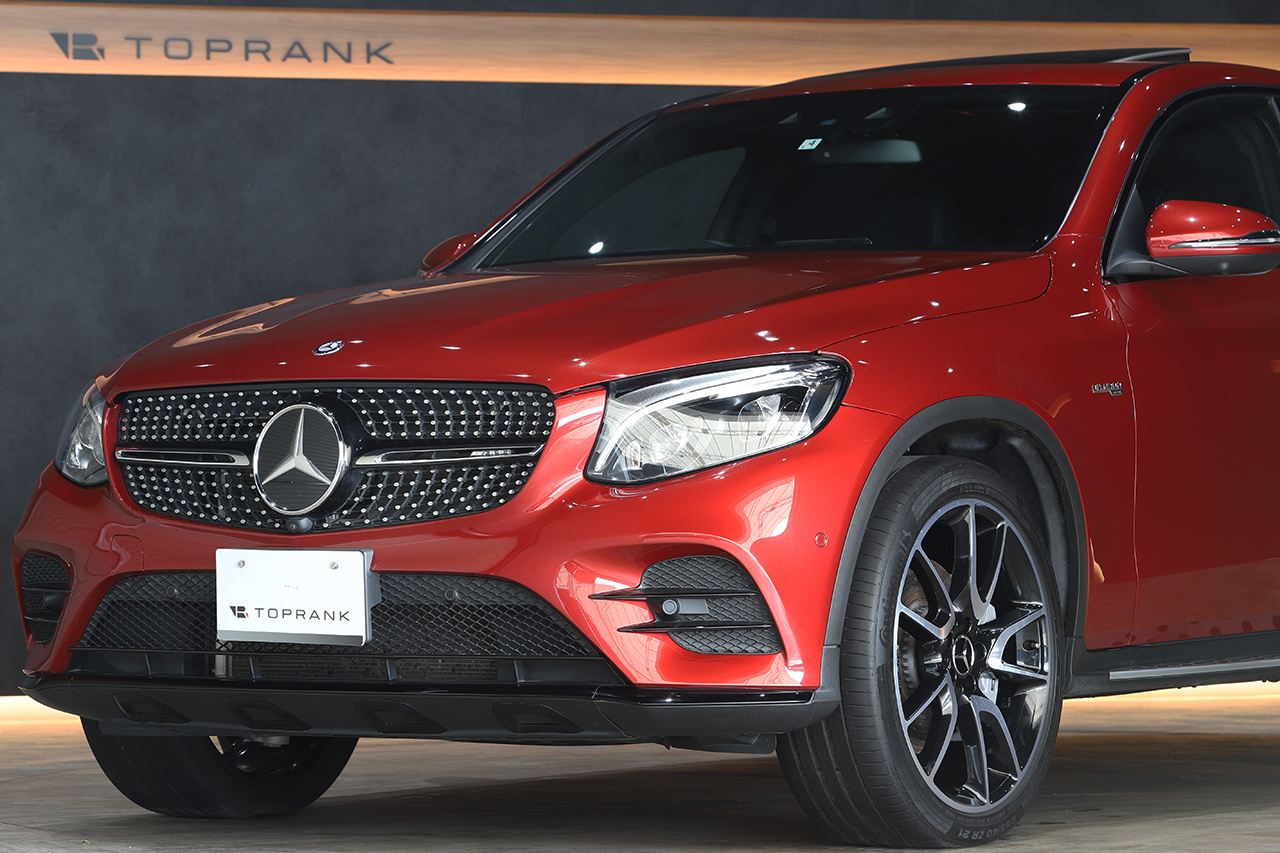 2017 Mercedes-AMG glc-class null