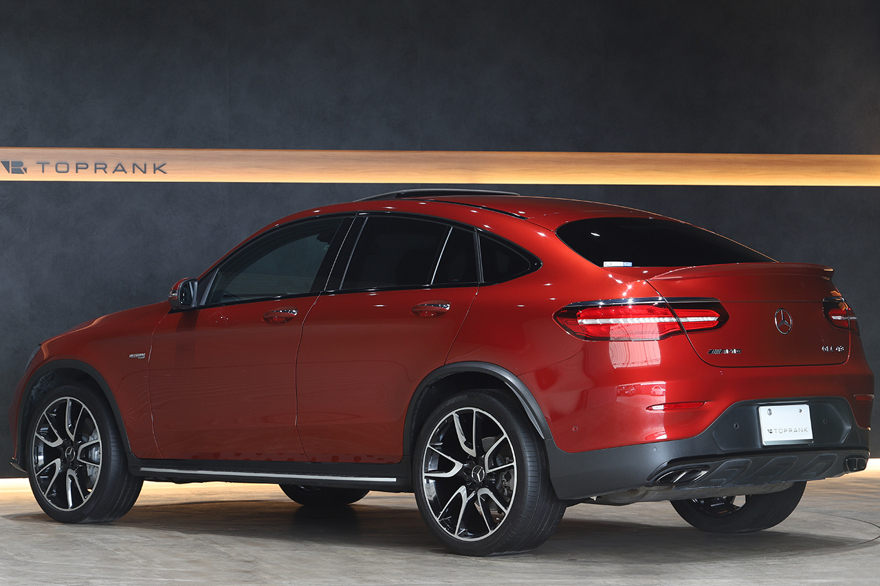 2017 Mercedes-AMG glc-class null