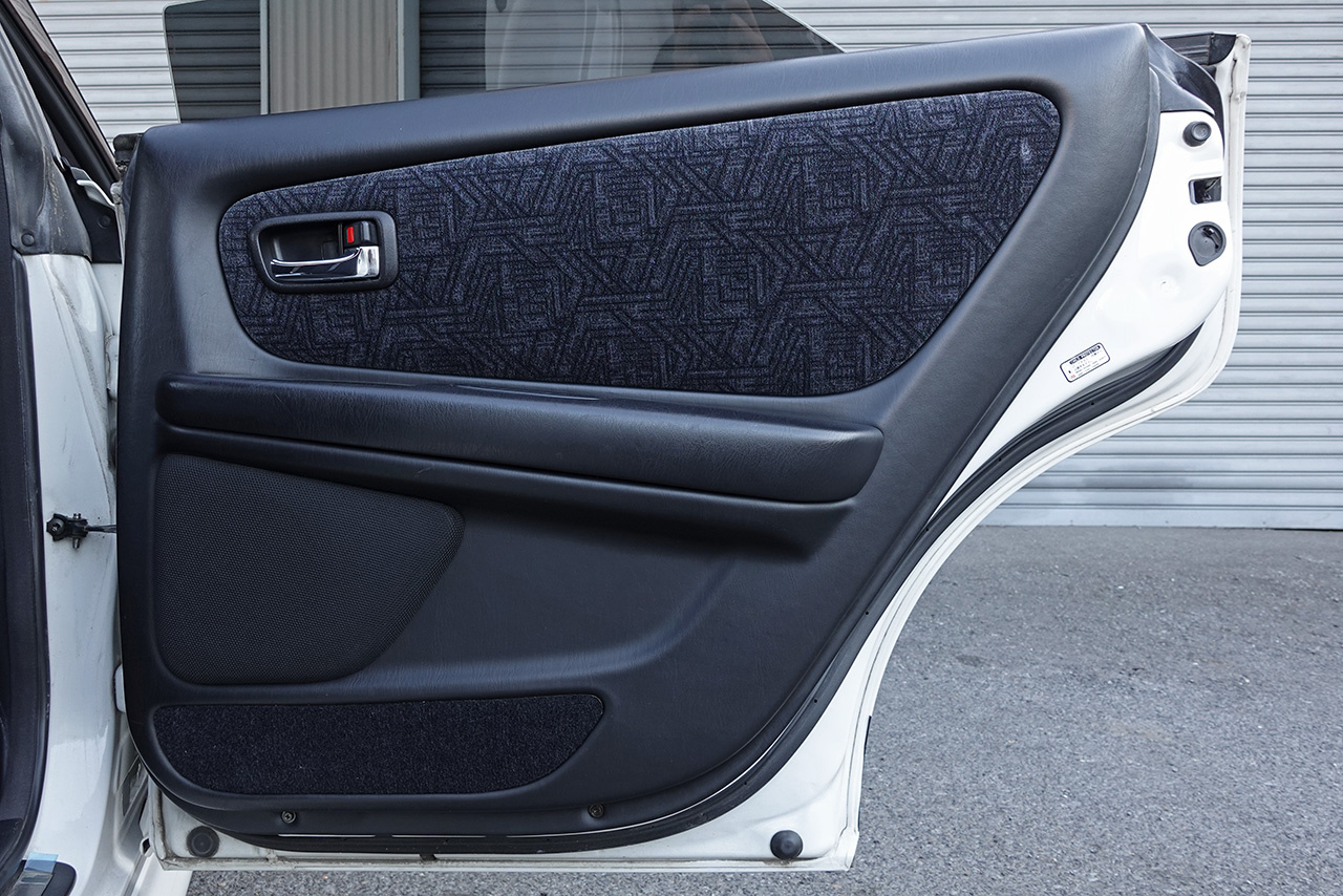 1999 Toyota MARK II SEDAN JZX100 TOURER V, HPI Radiator, 326 Power Wheels