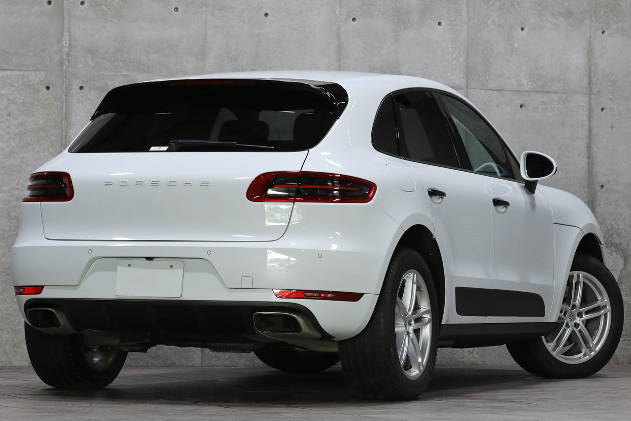 2018 Porsche MACAN null