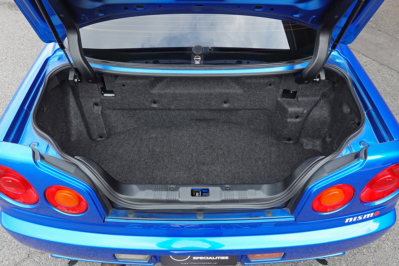 2000 Nissan SKYLINE GT-R BNR34 R34 GT-R, LOW MILEAGE, HKS Upgraded Turbos, NISMO LM-GT4 18 Inch Wheels, APM Rear Wing