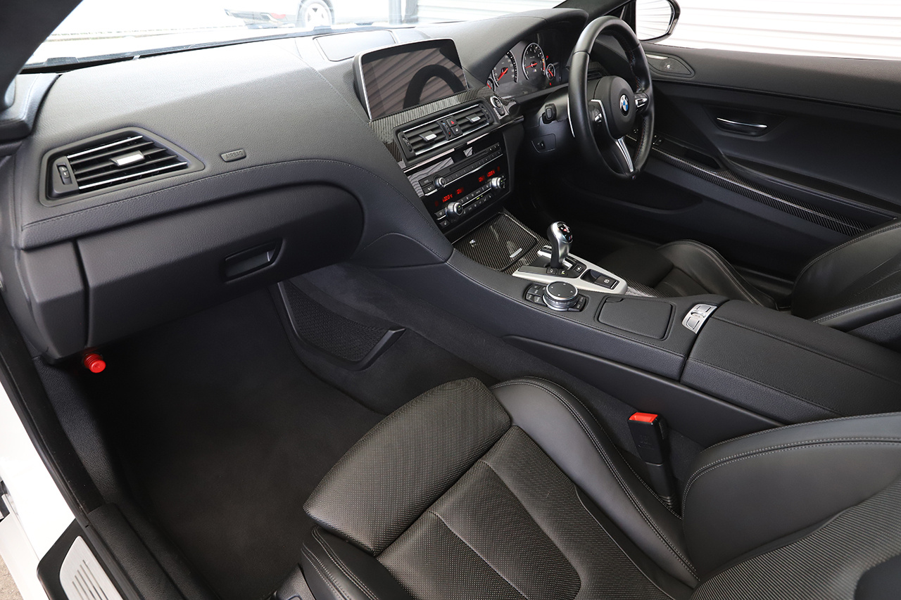 2016 BMW M6 null