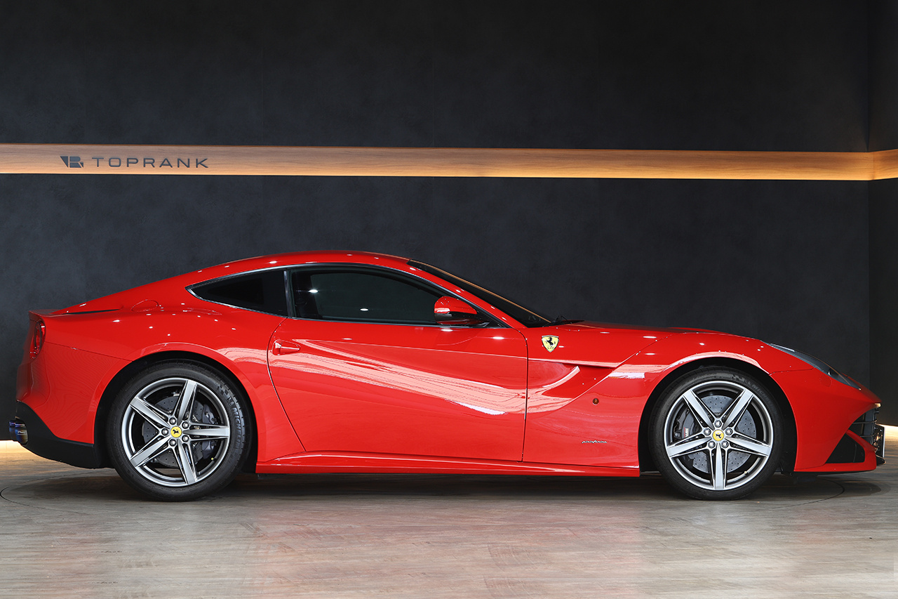 2014 Ferrari F12berlinetta null