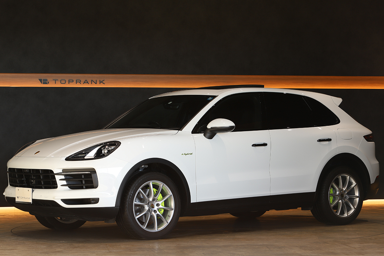 2020 Porsche CAYENNE 