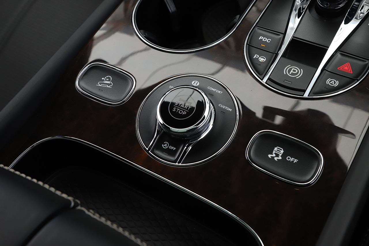 2017 Bentley Bentayga null