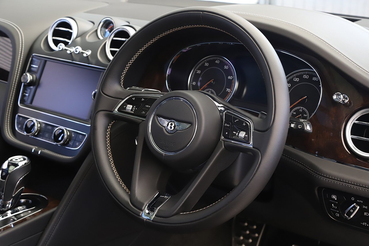 2017 Bentley Bentayga null