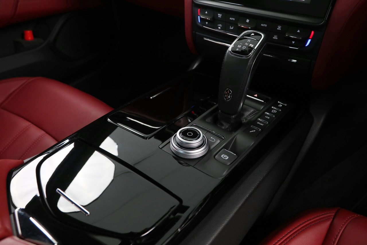 2019 Maserati QUATTROPORTE null