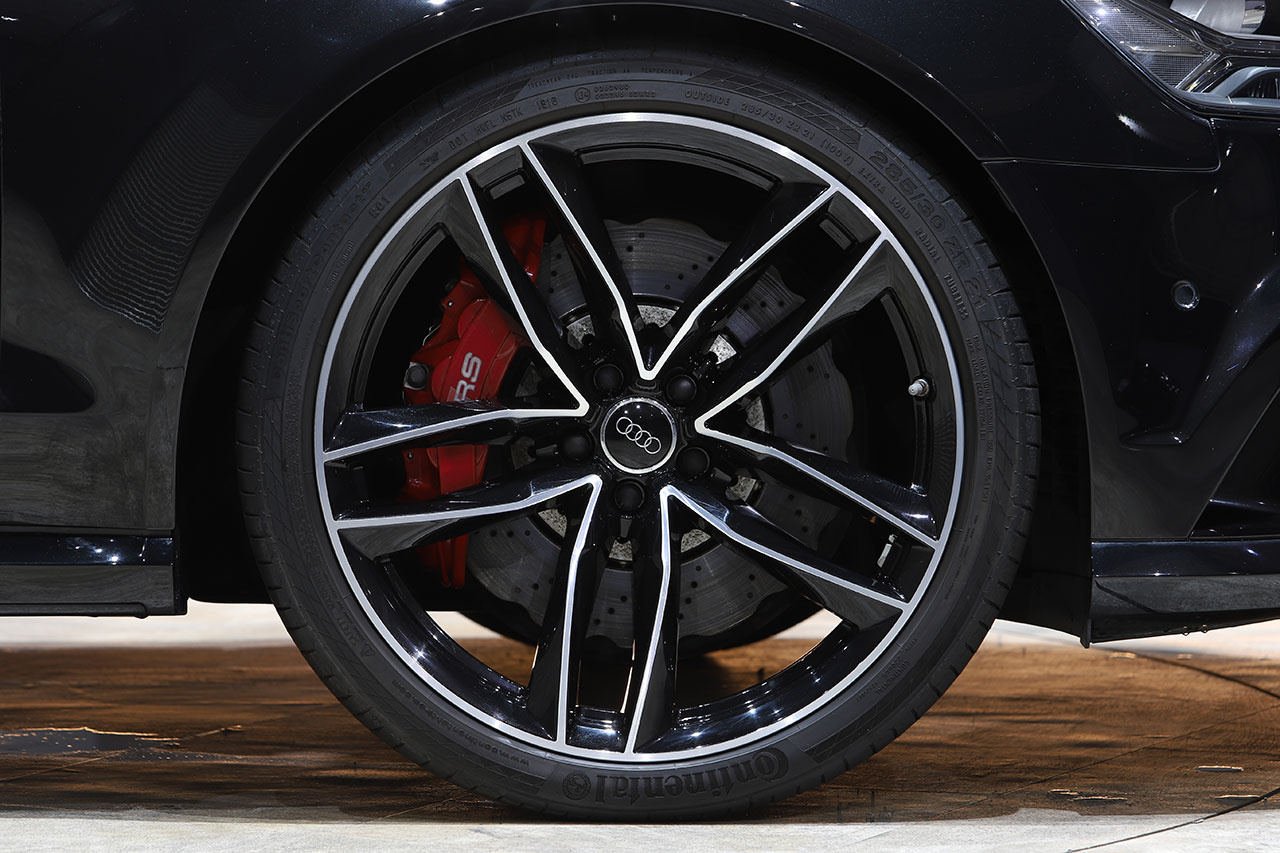 2017 Audi RS6 AVANT null