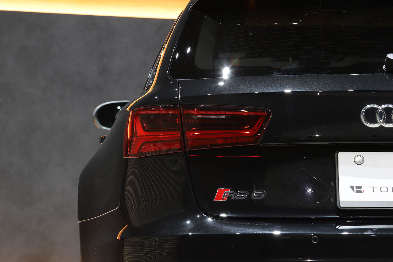 2017 Audi RS6 AVANT null