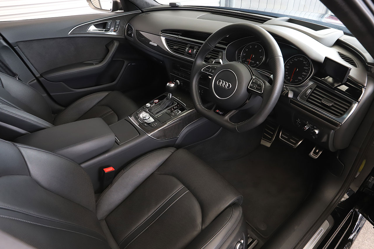 2017 Audi RS6 AVANT null