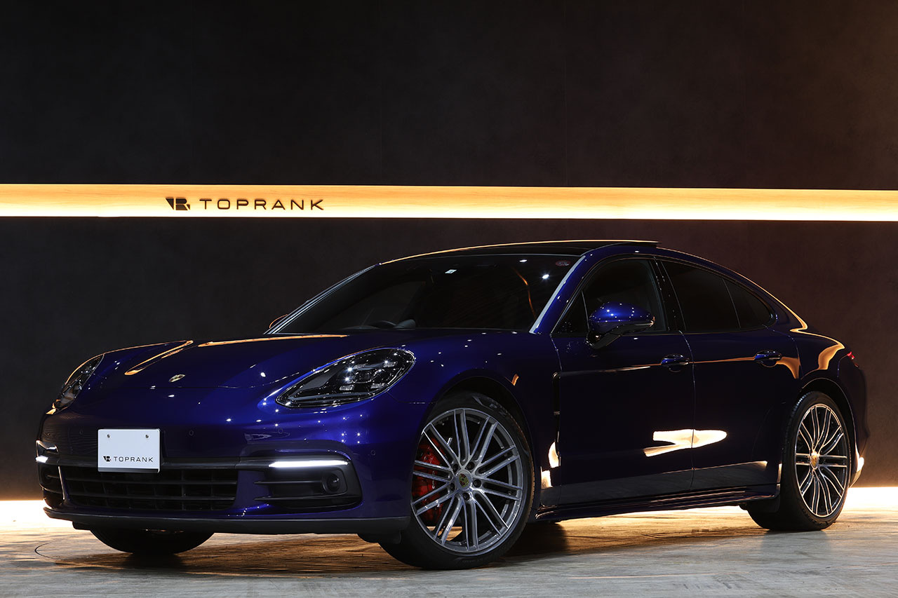 2020 Porsche PANAMERA 