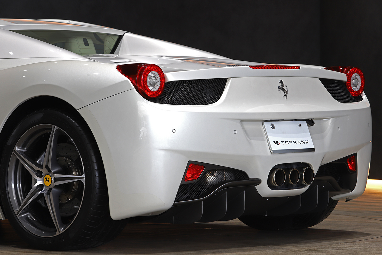 Weight Of Ferrari 458null