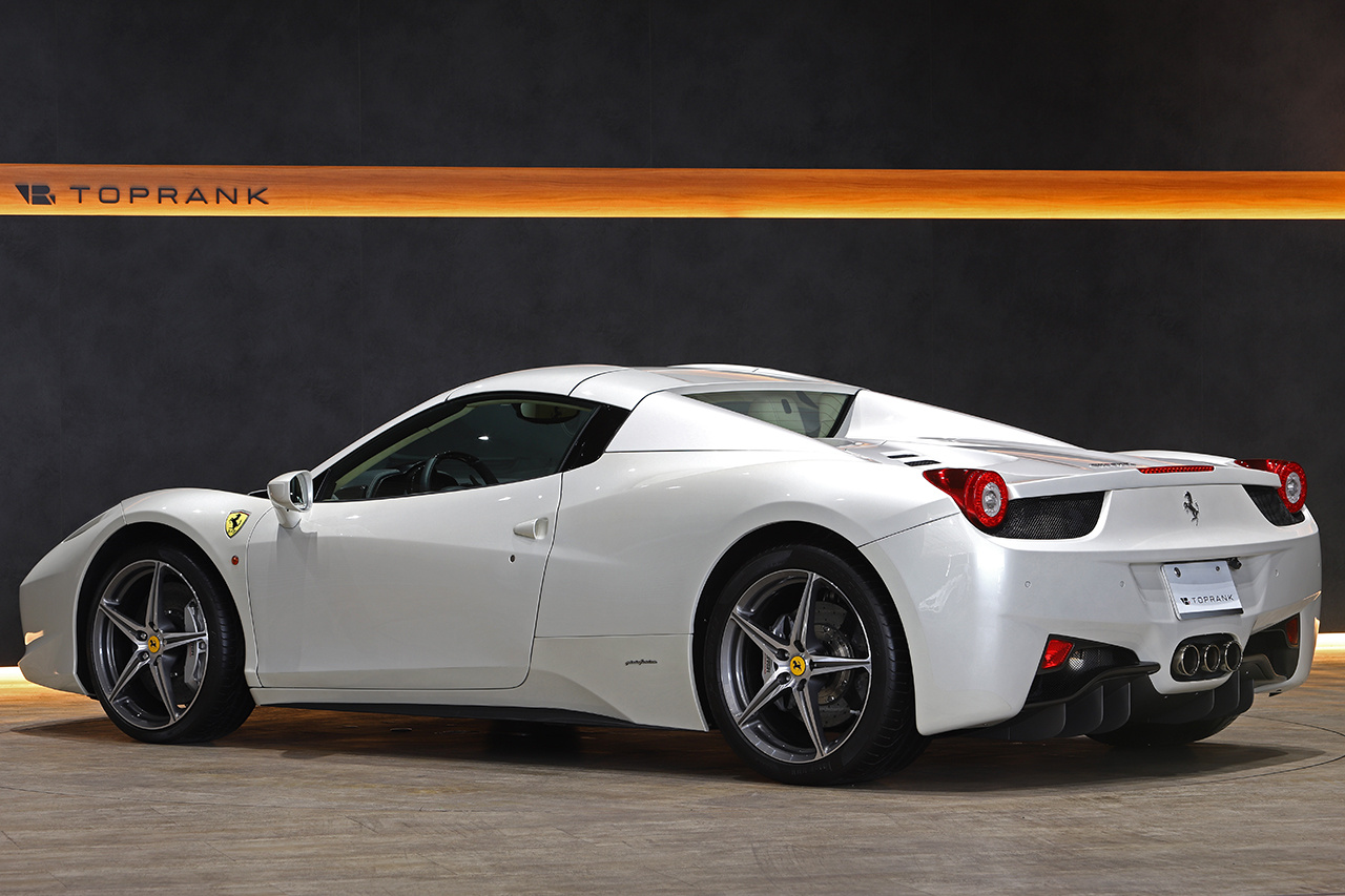 Weight Of Ferrari 458null