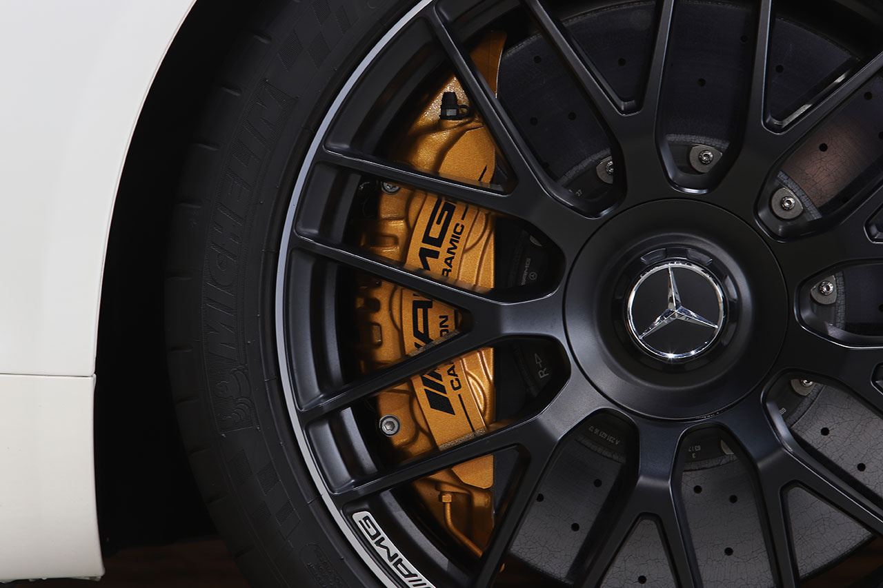 2015 Mercedes-AMG GT null