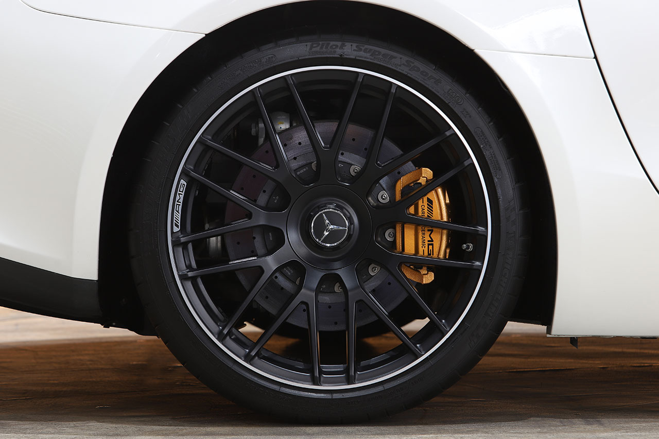 2015 Mercedes-AMG GT null