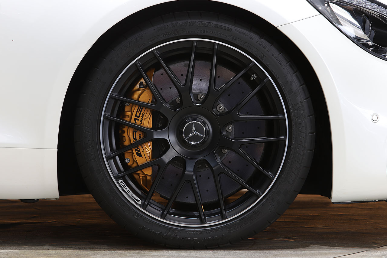 2015 Mercedes-AMG GT null
