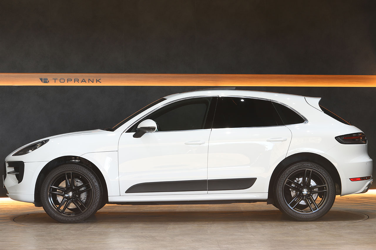 2020 Porsche MACAN 