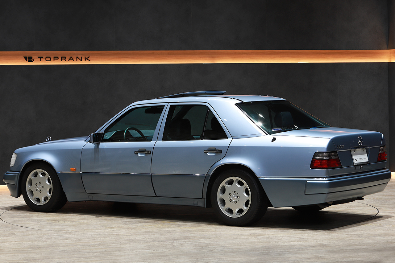 1994 Mercedes-Benz E CLASS null