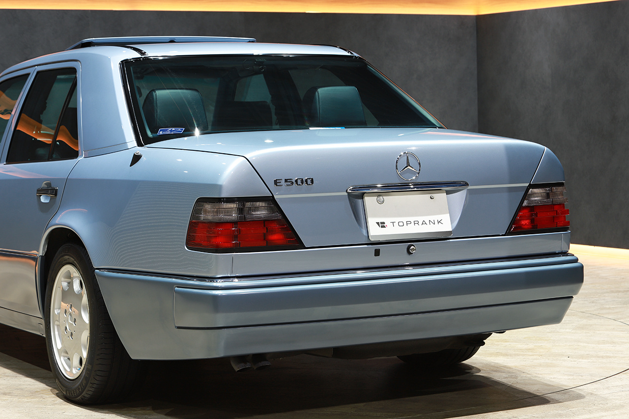1994 Mercedes-Benz E CLASS null