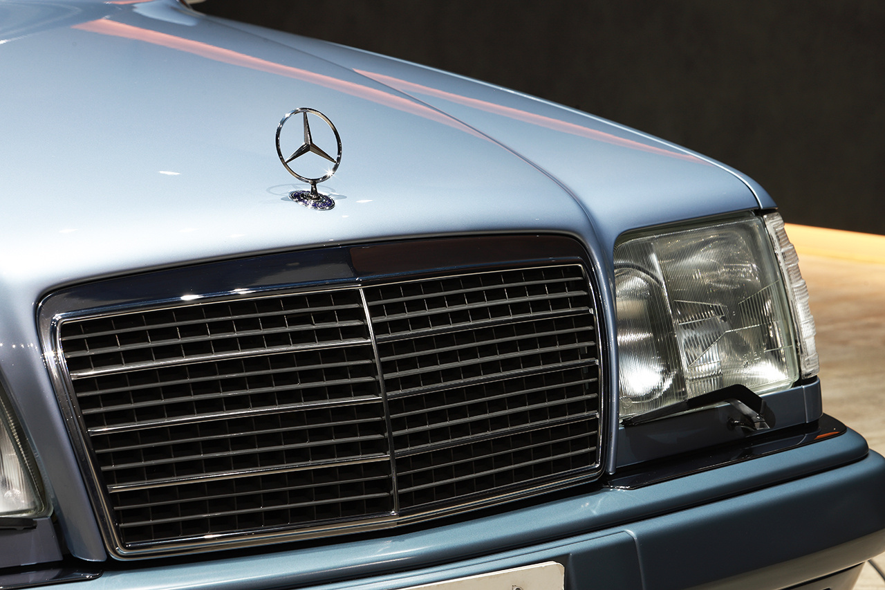 1994 Mercedes-Benz E CLASS null