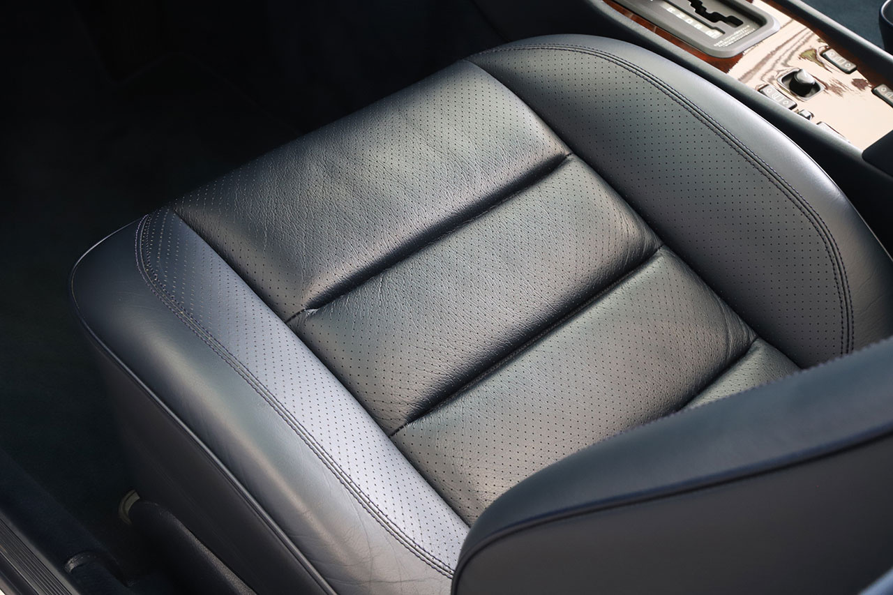 1994 Mercedes-Benz E CLASS null