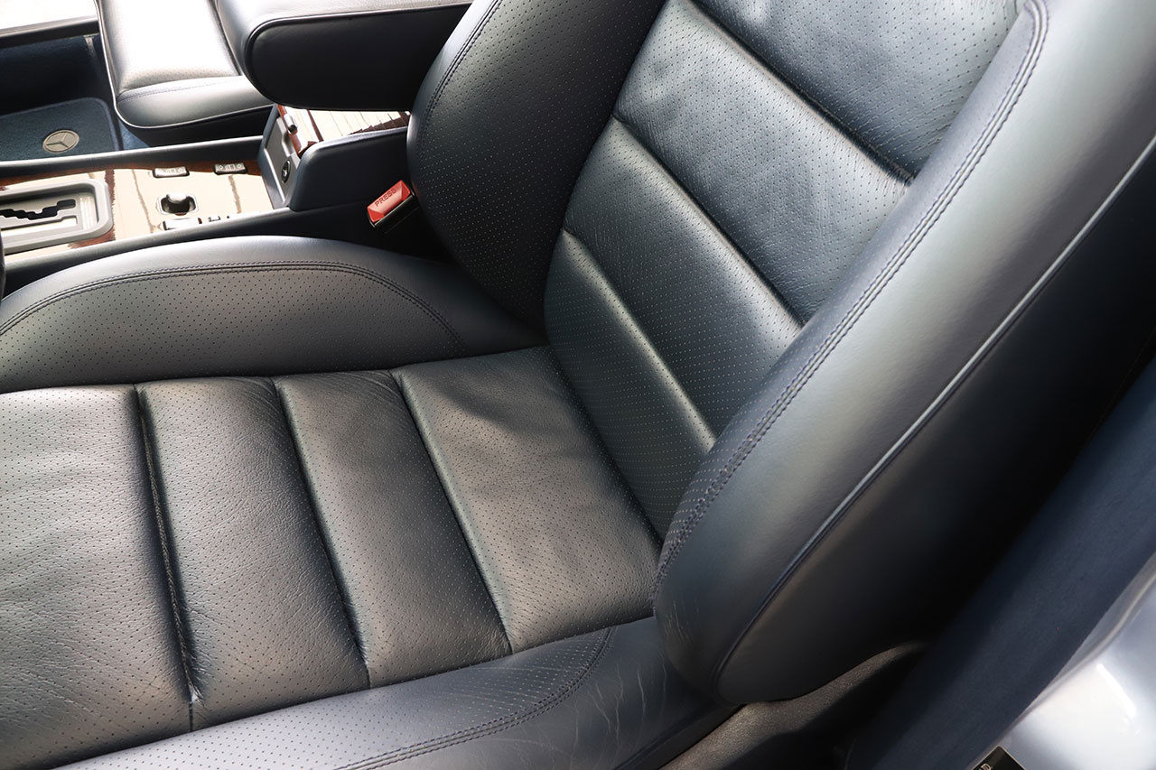 1994 Mercedes-Benz E CLASS null