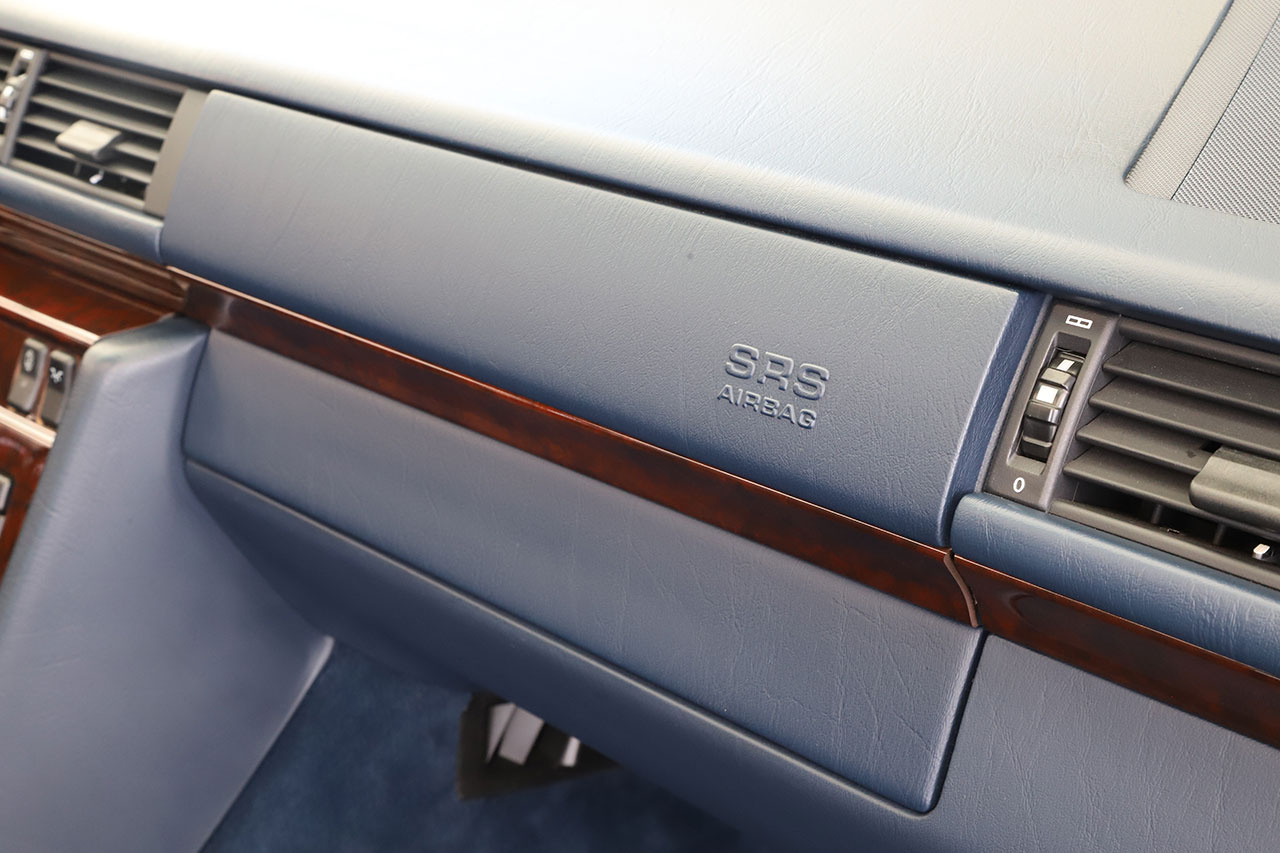 1994 Mercedes-Benz E CLASS null