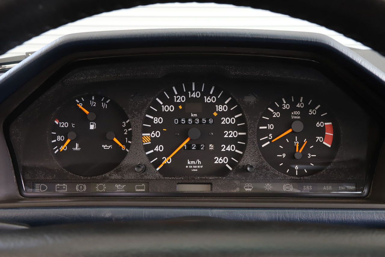 1994 Mercedes-Benz E CLASS null
