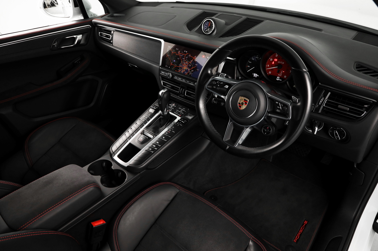 2021 Porsche MACAN null