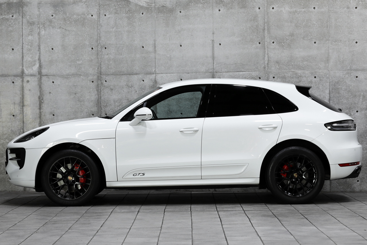 2021 Porsche MACAN null