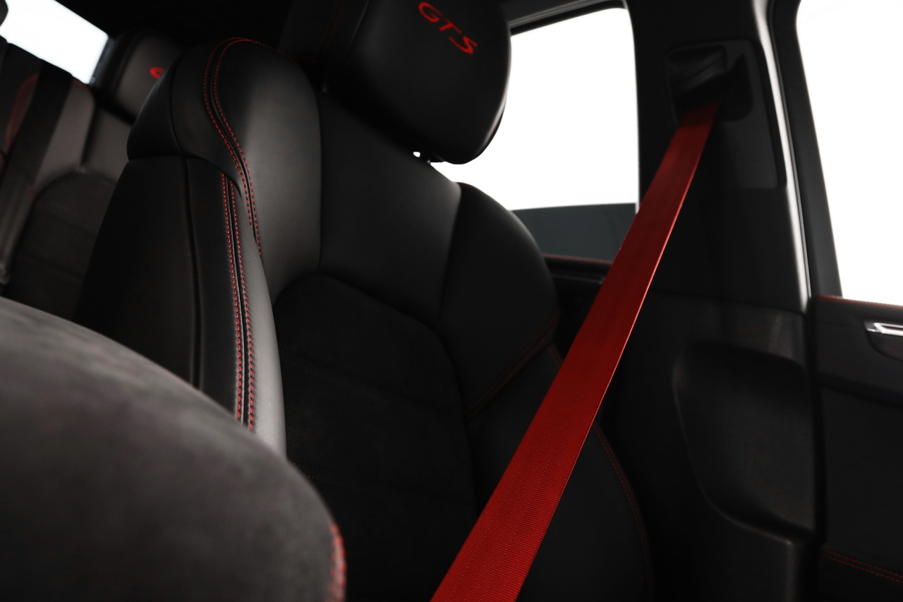 2021 Porsche MACAN null