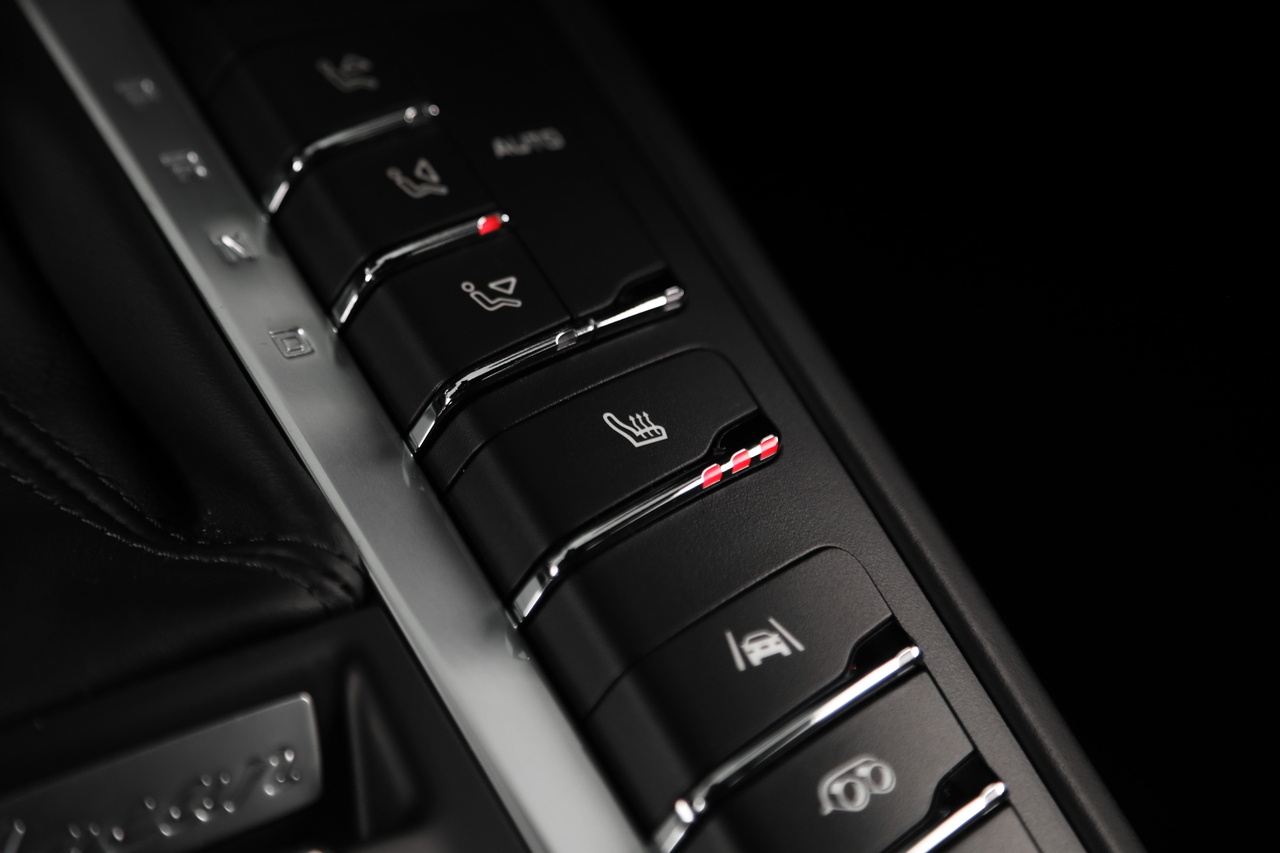 2021 Porsche MACAN null