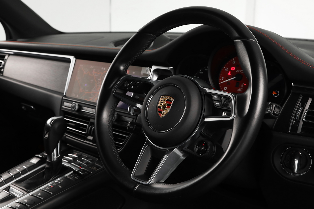 2021 Porsche MACAN null